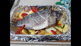 Peixe assado no forno Fácil e delicioso [upl. by Ela]